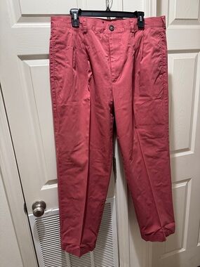 Men's Straight-Fit Chinos in Dusty Rose